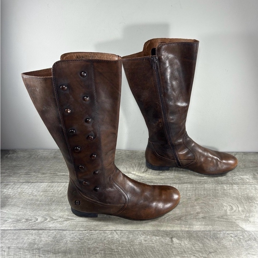 Born D37316 Martika Cognac Leather Studded Women’s Riding Zip Up Boots Size 8